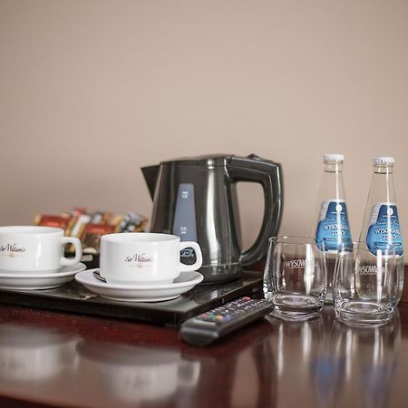 Hotel Grant Leszno  Ngoại thất bức ảnh