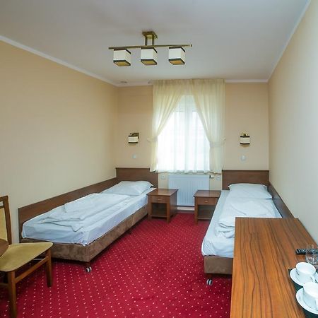 Hotel Grant Leszno  Ngoại thất bức ảnh