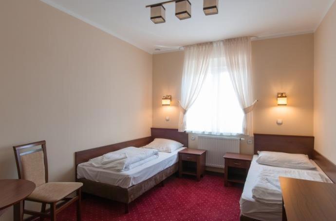 Hotel Grant Leszno  Phòng bức ảnh