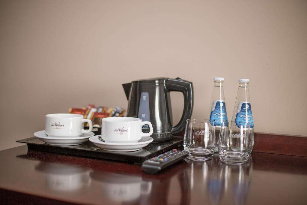 Hotel Grant Leszno  Ngoại thất bức ảnh