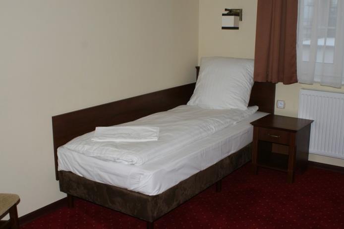 Hotel Grant Leszno  Ngoại thất bức ảnh
